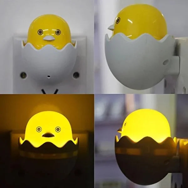 Automatic Little Yellow Duck Night Light – Plug-In LED Bedside Lamp