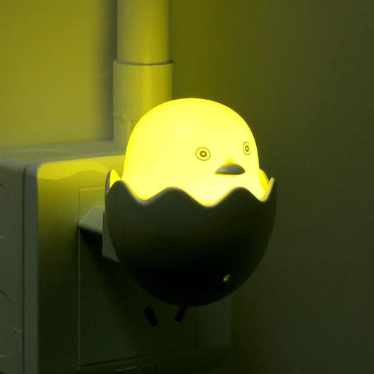 Automatic Little Yellow Duck Night Light – Plug-In LED Bedside Lamp